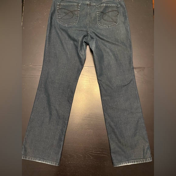 Chico’s Platinum Ultimate Fit Bootcut - Large/12 - Picture 3 of 10